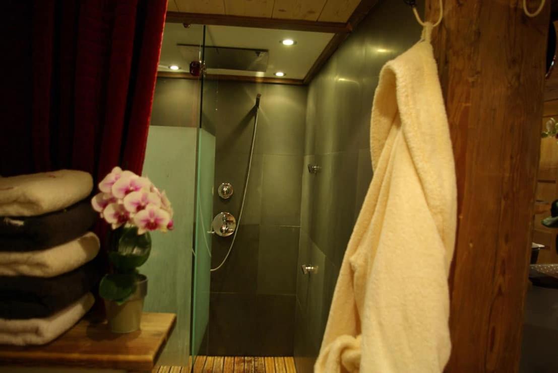 Hotel Les Chalets De Philippe Avec Jacuzzis Privatifs Chamonix Dış mekan fotoğraf